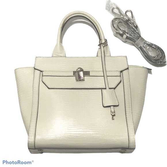eva varro Handbags - Locking NWOT Eva Varro Cream Convertible